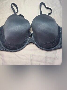 Victoria's Secret Smooth Lace Trim T-Shirt Bra Blue Grey Size 38D